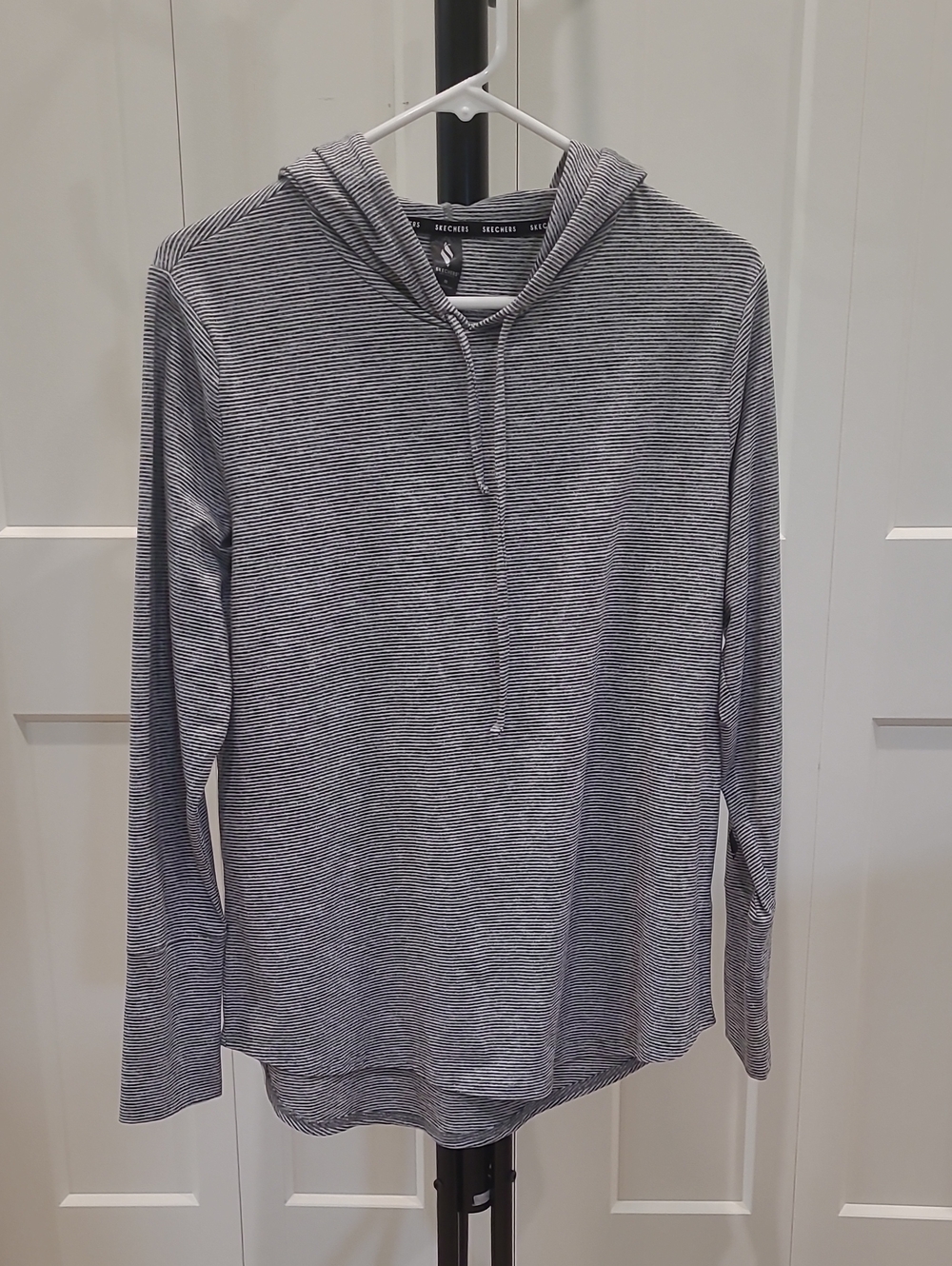 SKETCHERS Womens Lightweight Hooded Long-Sleeve Sweater - Gray Stripe